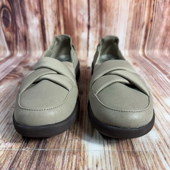 Clarks Cloudsteppers SILLIAN STAR Size 7 Tan Criss Cross Loafers Shoes Flats - Picture 2 of 10